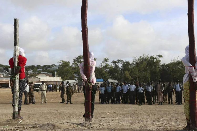 
	Som&aacute;lia: o Al-Shabab &eacute; um grupo militante isl&acirc;mico ultraconservador, ligado &agrave; rede terrorista Al-Qaeda e quer ocupar a Som&aacute;lia por sua interpreta&ccedil;&atilde;o da lei Sharia
 (REUTERS/Feisal Omar)