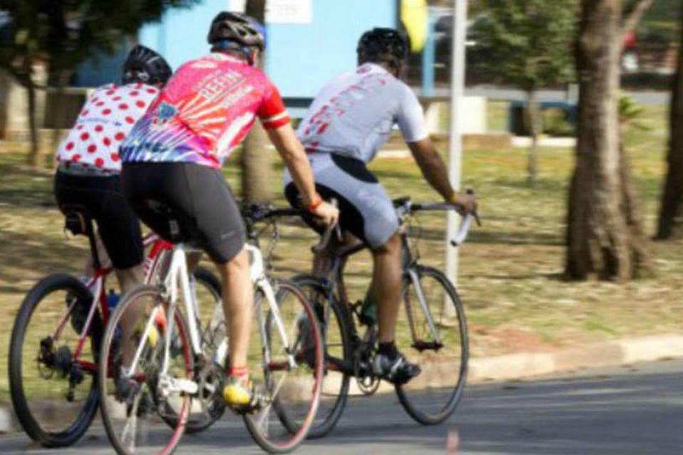 Brasileiros treinam para percorrer América Latina de bike