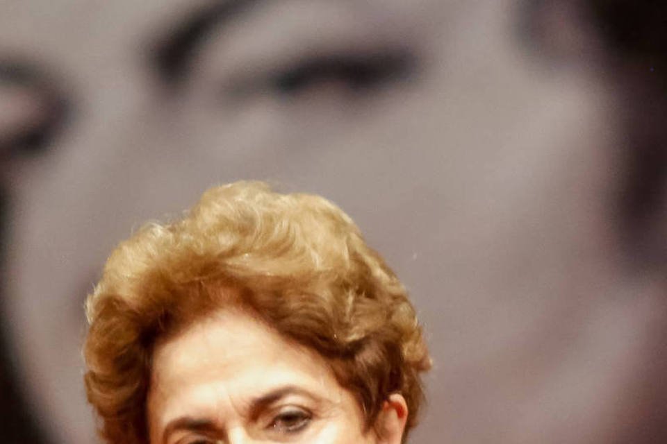 Reunião de líderes para discutir defesa de Dilma é cancelada