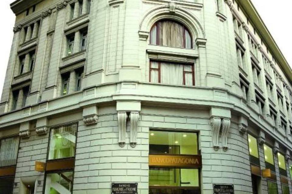 Como os bancos brasileiros crescem no exterior