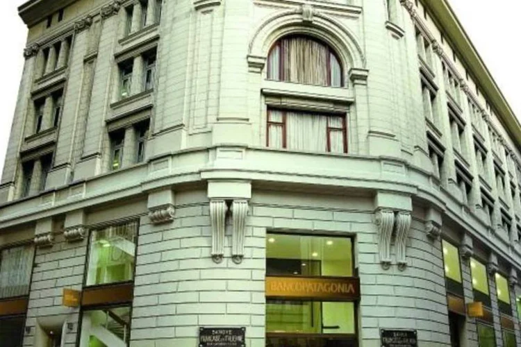 Banco Patagônia: o Banco do Brasil adquiriu uma fatia da instituição em 2010 - segundo alguns especialistas, a crise econômica de 2008 favoreceu o movimento dos bancos brasileiros (foto/Divulgação)