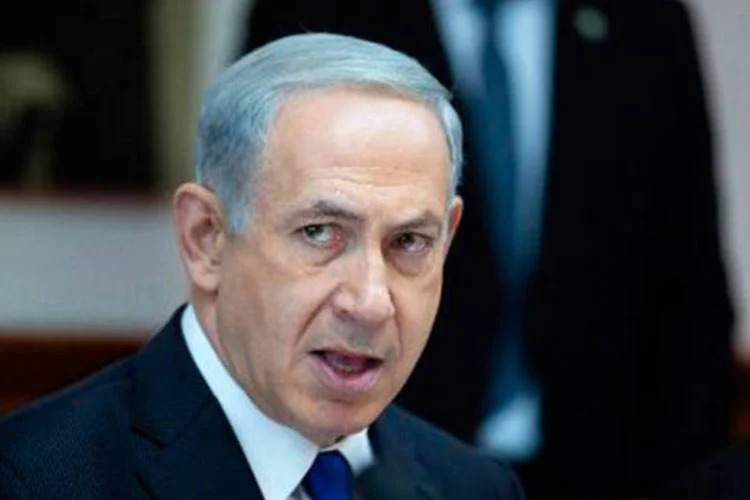 
	O primeiro-ministro israelense, Benjamin Netanyahu: &quot;Esta proposta permite ao&nbsp;Ir&atilde;&nbsp;conservar a capacidade de fabricar&nbsp;armas&nbsp;nucleares&quot;
 (BAZ RATNER/AFP)