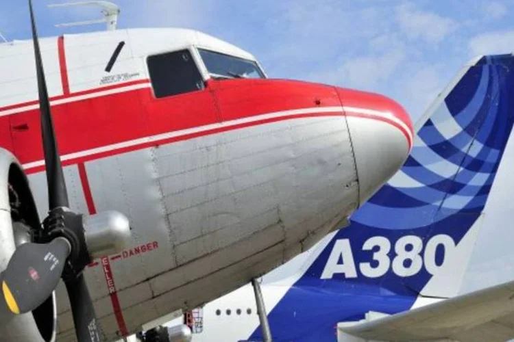 
	Avi&otilde;es em Paris: economistas previam que os pre&ccedil;os aos consumidor no pa&iacute;s ficariam est&aacute;veis ante outubro
 (Ernoult/Divulgação)