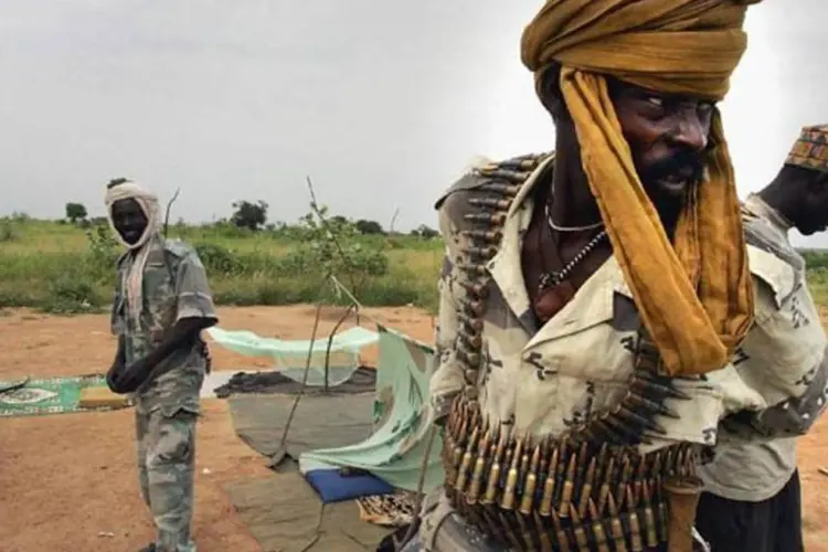 O país se esforça para transformar os guerrilheiros do Exército de Libertação do Povo do Sudão em soldados profissionais (Getty Images)