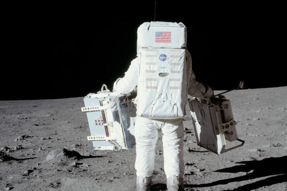 EUA podem aprovar missão privada para a lua, diz jornal