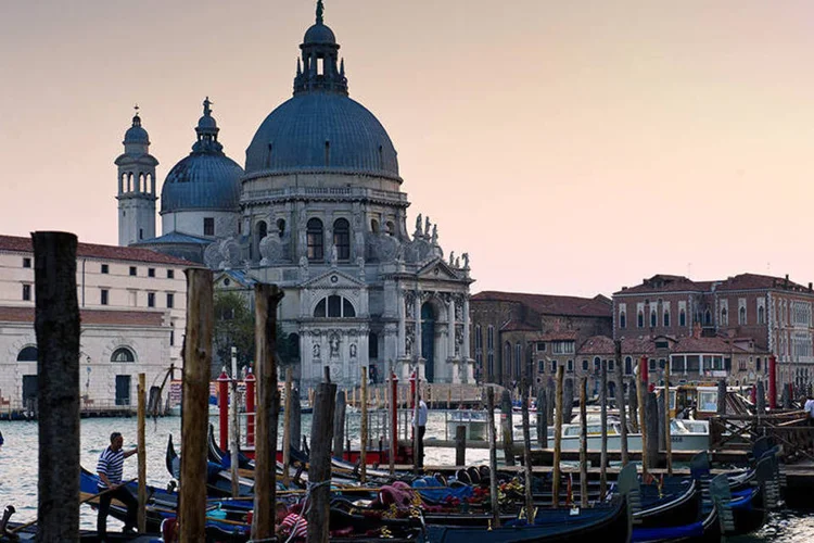 
	Veneza: moradores reclamam do lixo deixado pelos turistas
 (Getty Images)