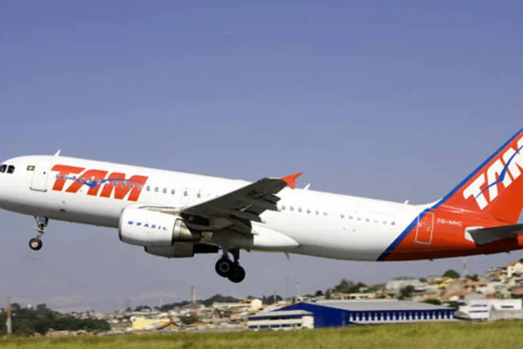 Avião da TAM: Já no mercado internacional, a participação de mercado da empresa passou de 84,4% em julho de 2010 para 88% nesse ano