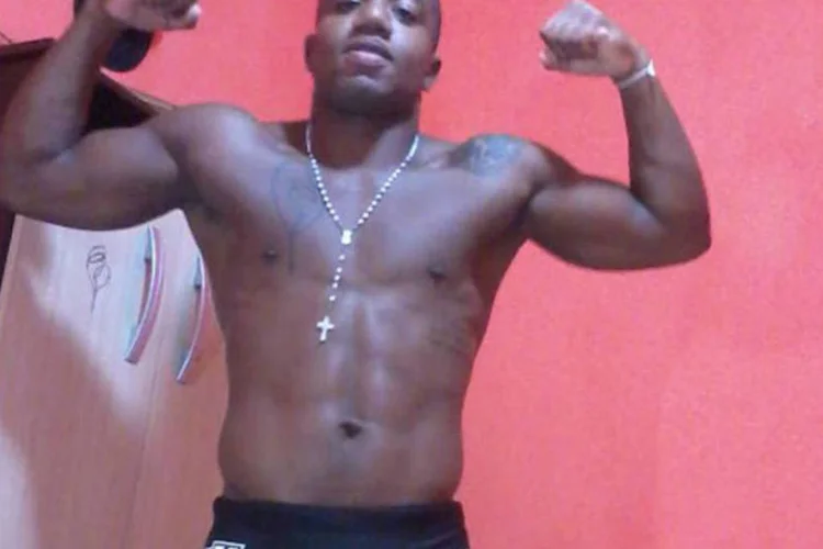 Lutador de MMA Leandro "Feijão" Caetano de Souza: motivo da morte ainda não foi divulgado (Reprodução/Facebook)