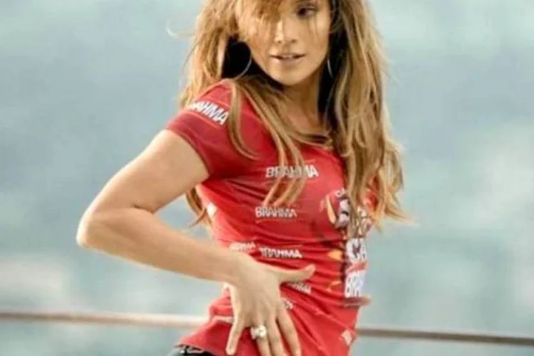 Jennifer Lopez: cantora é garota-propaganda do camarote da Brahma na Sapucaí (Divulgação/Brahma)