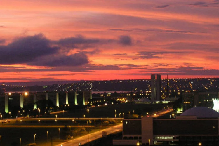 
	Plano Piloto: forte chuva atingiu a regi&atilde;o nesta tarde, causando interrup&ccedil;&otilde;es pontuais de energia
 (Wikimedia Commons)