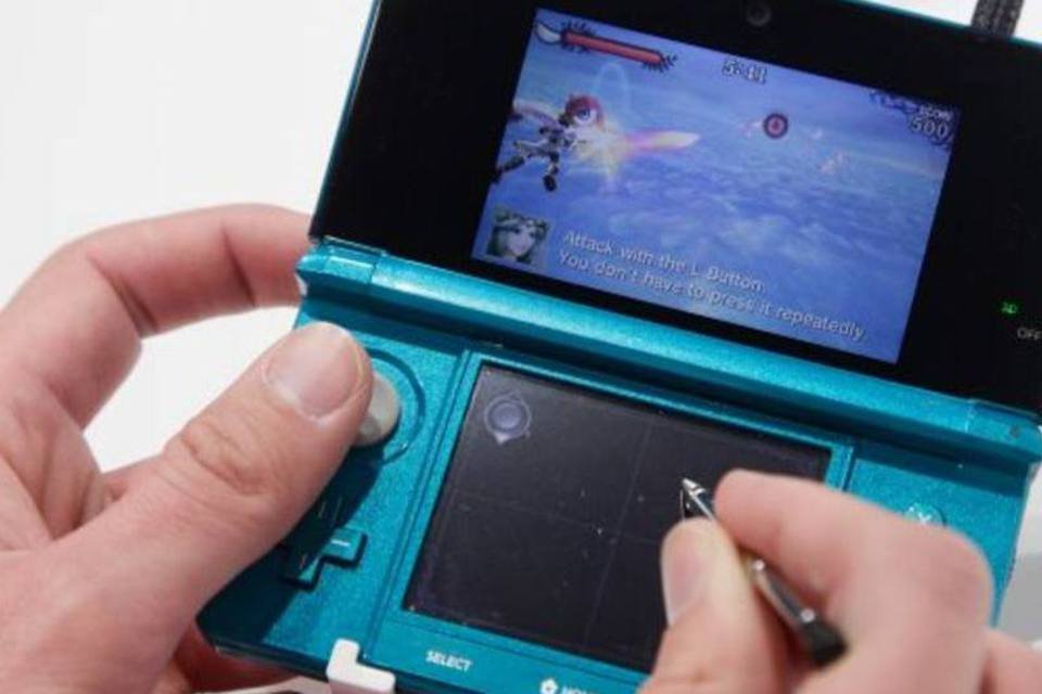 O Nintendo 3DS tem tela 3D que dispensa óculos para visualização dos jogos (Getty Images)