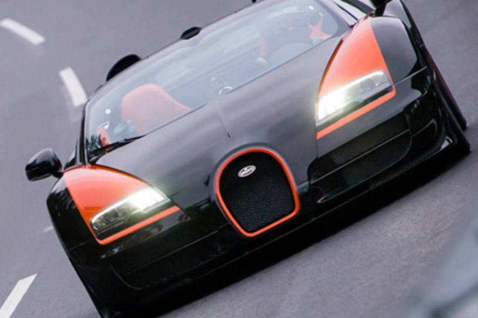 
	Bugatti Veyron: Babikian &eacute; conhecido pelo gosto por possantes carros esportivos, j&aacute; sendo visto dirigindo o carro avaliado em US$ 1 milh&atilde;o
 (Divulgação)