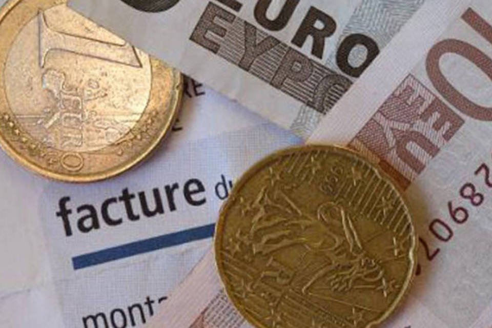 Confiança na zona do euro sobe e clima de negócios salta