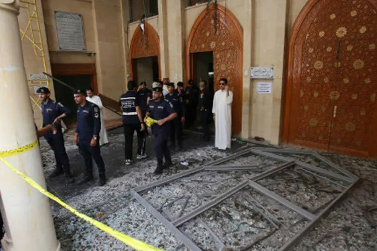 
	O suicida saudita detonou explosivos contra os fi&eacute;is que oravam em uma mesquita xiita no dia 26 de junho, na capital do Kuwait
 (AFP / Yasser Al-Zayyat)