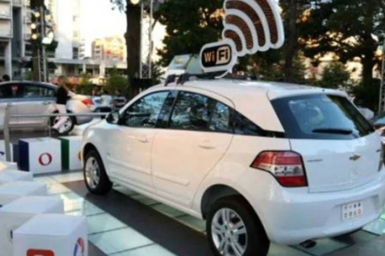 A navegação na rede poderá ser realizada de qualquer dispositivo com Wi-Fi como smartphones, notebooks e tablets, estando no interior do veículo ou em seus arredores (Divulgação)