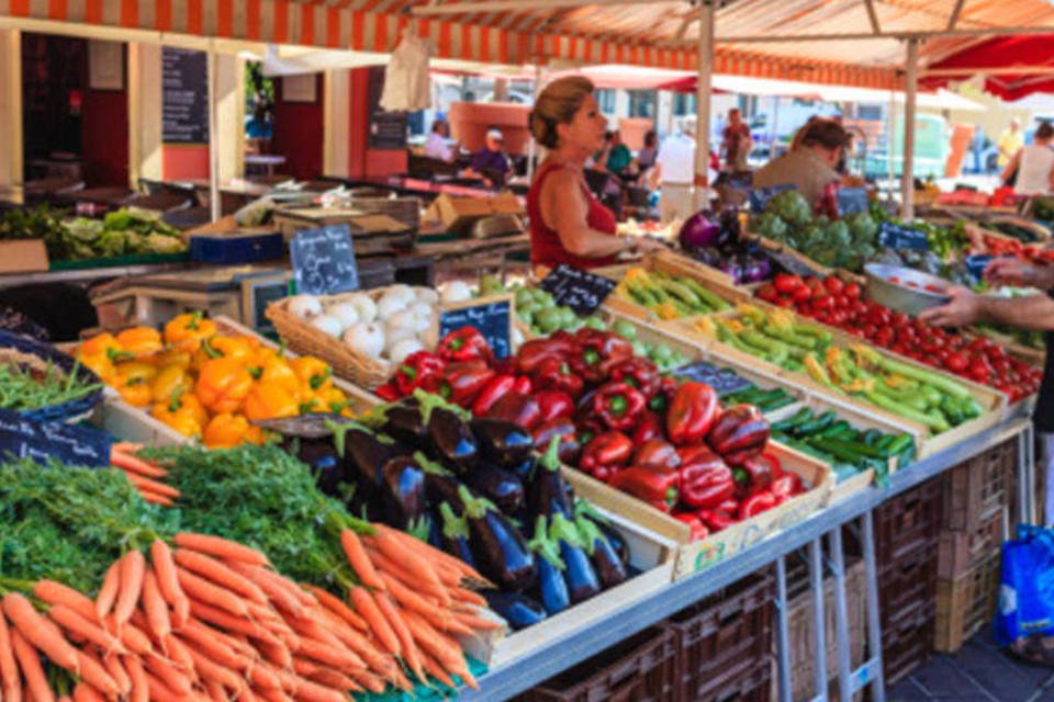 
	Nas despesas com alimenta&ccedil;&atilde;o, a alta mais expressiva ocorreu nos alimentos in natura e semielaborados
 (Getty Images)
