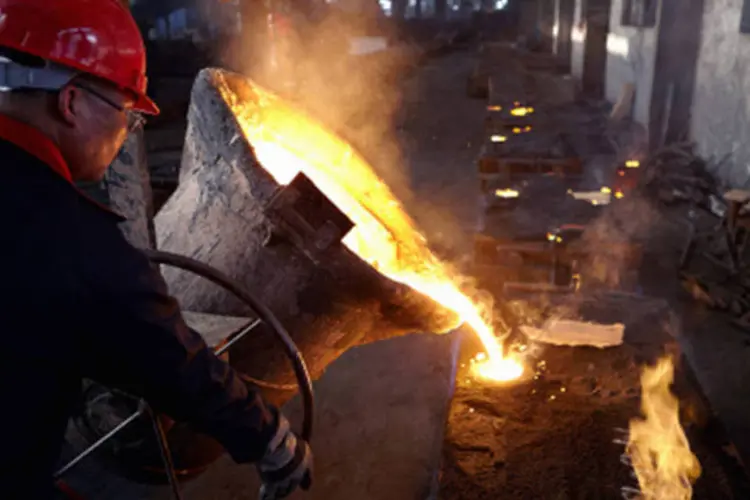 
	Ind&uacute;stria na China: os dados sobre crescimento provavelmente mostrar&atilde;o que a economia cresceu 7 por cento nos tr&ecirc;s primeiros meses do ano
 (Getty Images)