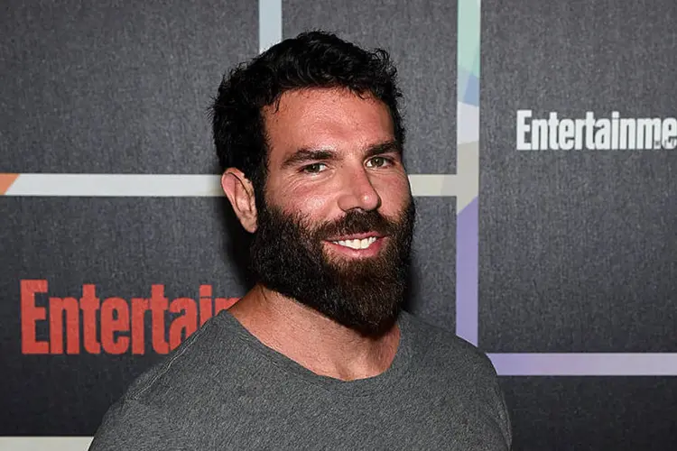 Rei do Instagram: Dan Bilzerian foi preso em Los Angeles por portar material explosivo (Ethan Miller/Getty Images)