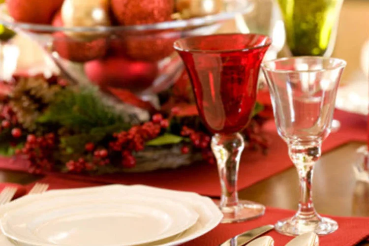 
	Mesa de jantar de natal: as passagens a&eacute;reas aumentaram 7,3% e o pre&ccedil;o dos alimentos aumentou 8,5%
 (Getty Images)