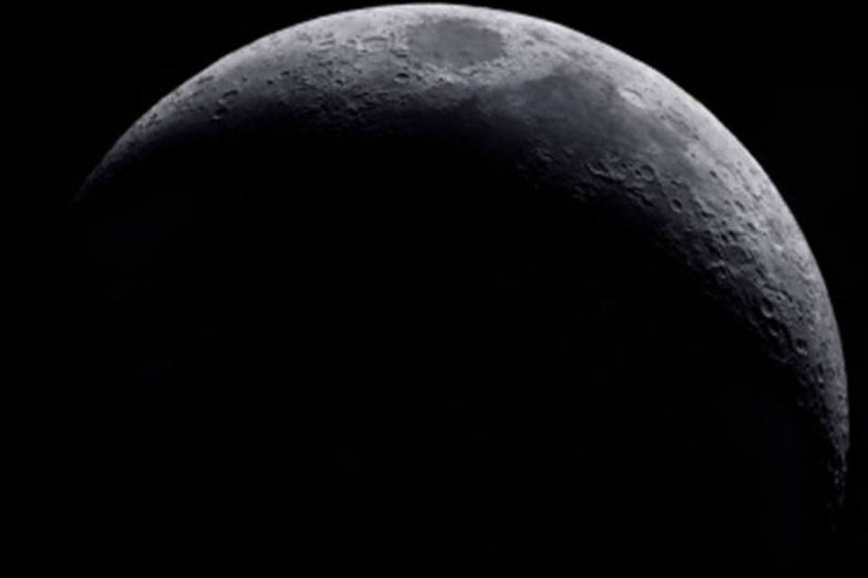 Novo relógio geológico redefine data da formação da Lua