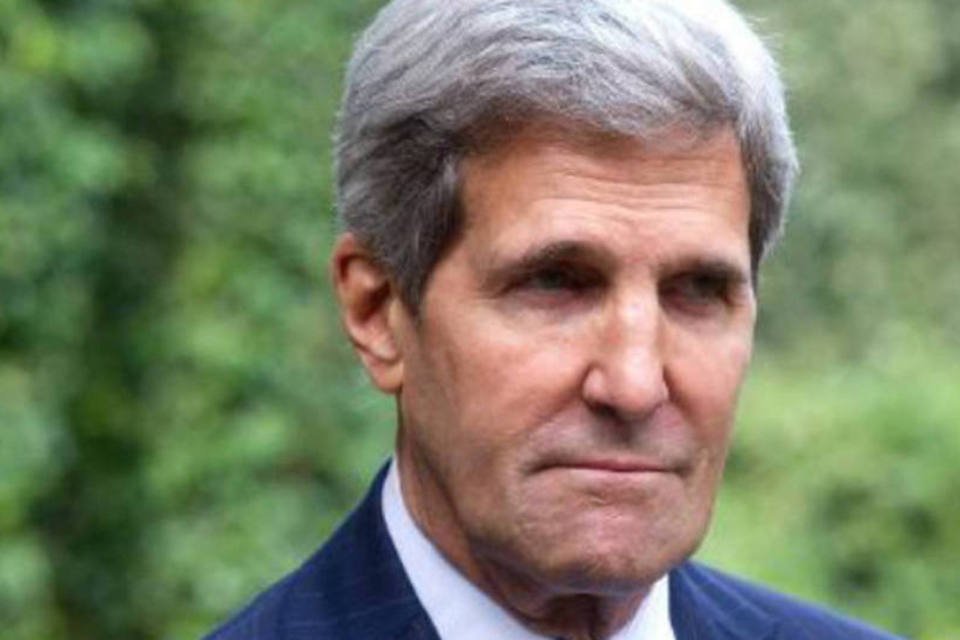Denúncias não podem afetar negociação de comércio, diz Kerry