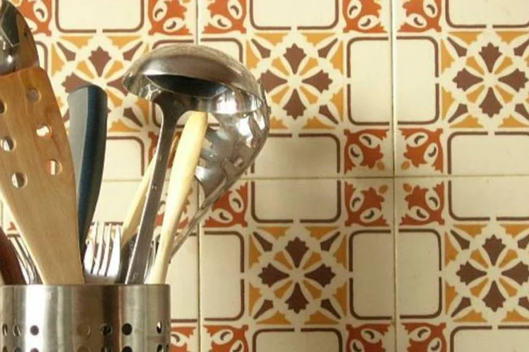 Azulejos decorando uma cozinha (Stock.XCHNG)