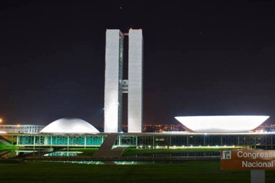 Brasil é país de democracia imperfeita, segundo Economist