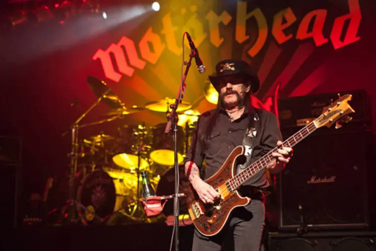 
	Lemmy Kilmister, o lend&aacute;rio l&iacute;der da banda brit&acirc;nica de rock pesado Mot&ouml;rhead, morreu nesta segunda-feira em Los Angeles
 (Getty Images/Jeff Hahne)