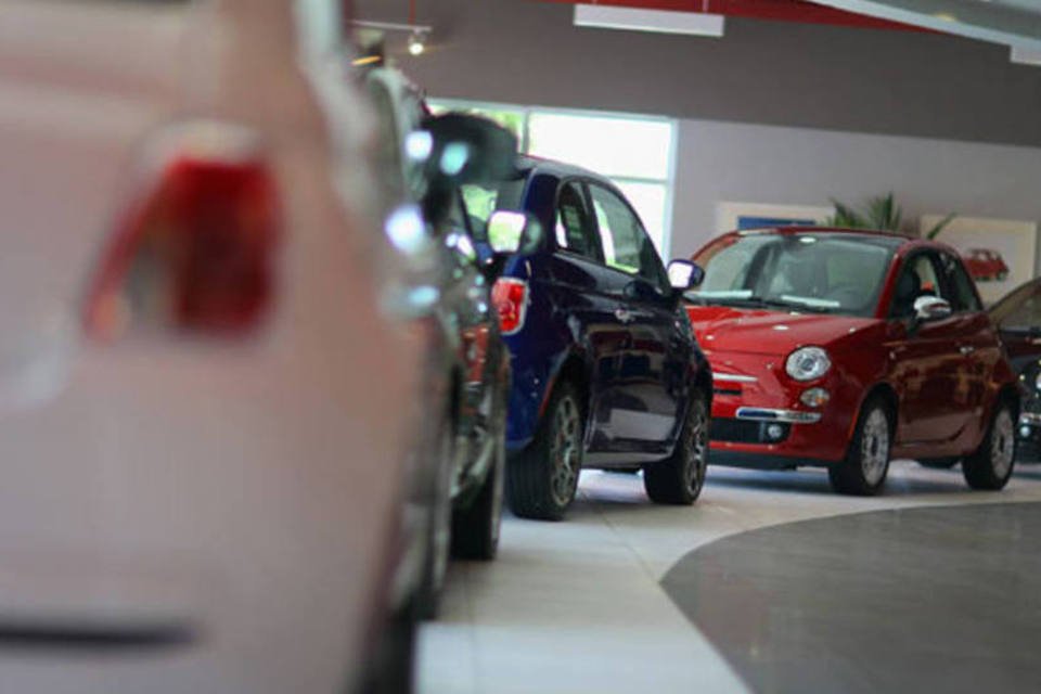 Vendas de carros na Europa têm maior queda em 20 anos