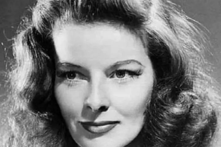 
	Katharine Hepburn: &iacute;cone da moda, atriz morreu aos 96 anos e acumulou 12 indica&ccedil;&otilde;es e quatro vit&oacute;rias no Oscar
 (Wikimedia Commons)