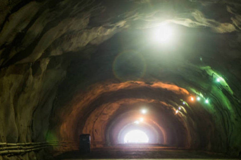 Túnel desaba e paralisa trecho em obras do Rodoanel Norte