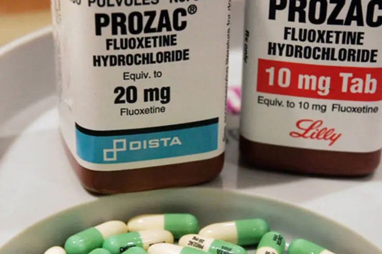 Duas embalagens de Prozac, remédio produzido pela Eli Lilly, em uma farmácia de Nova York (Stephen Chernin/Getty Images)