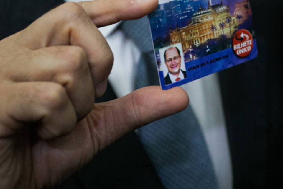 Em SP, 914 mil têm bilhete único mensal e 24,7% não usam