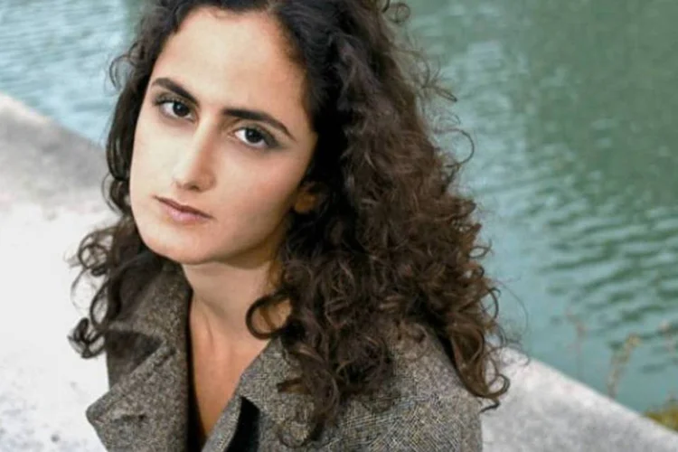 A escritora carioca Tatiana Salem Levy. Com seu romance anterior, A Chave de Casa, ela venceu o Prêmio São Paulo de Literatura (Divulgação)