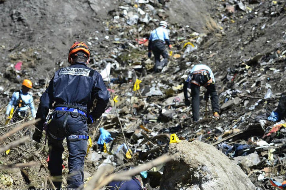 Alpes já estão limpos de destroços de Airbus da Germanwings
