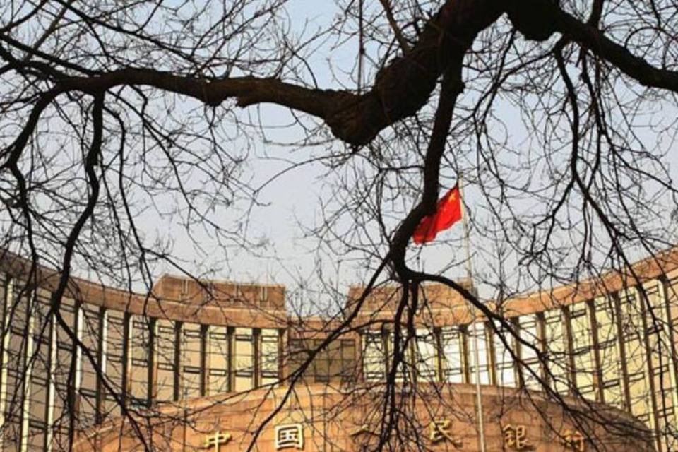Banco Popular da China estuda alta de taxas de juros para 2011