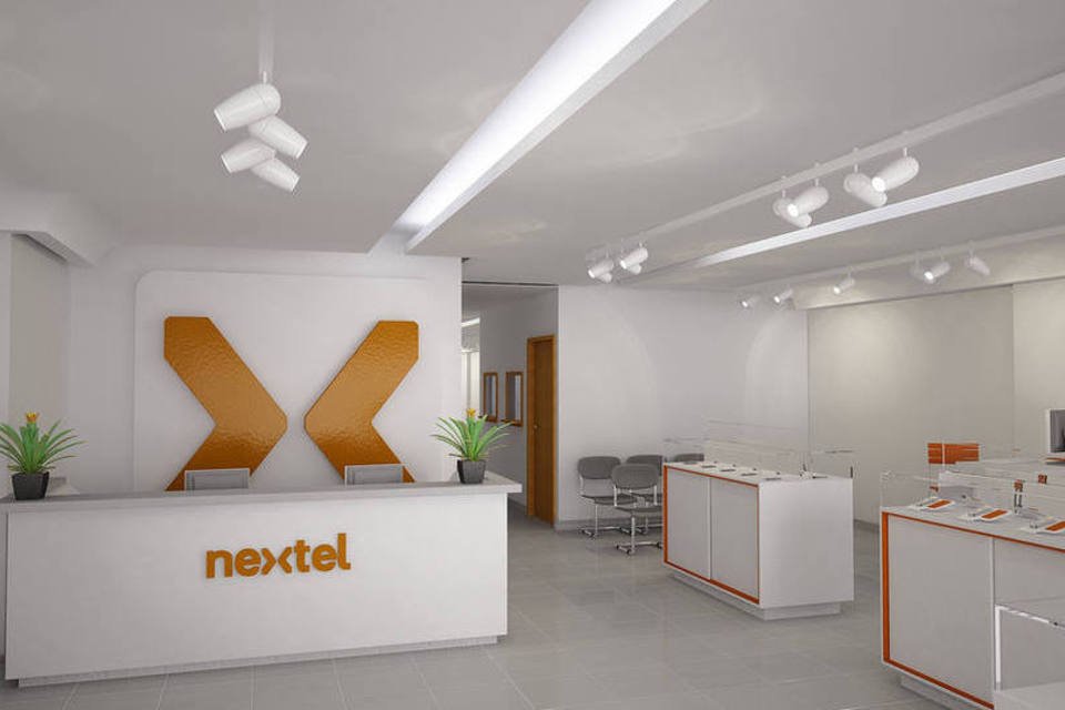 Controladora da Nextel anuncia demissões nos EUA