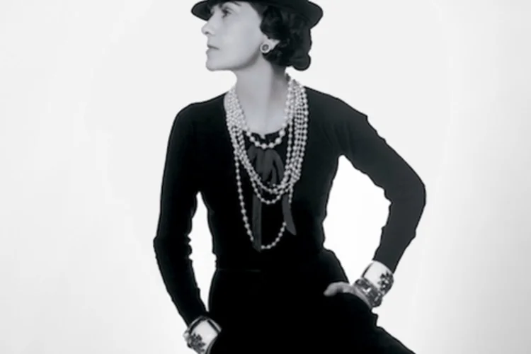 A idéia da Chanel é ir ampliando o conteúdo do site com outras histórias e informações (Reprodução)