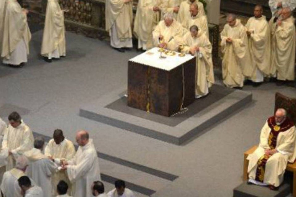 Papa defende "gentileza" em homenagem a jesuíta
