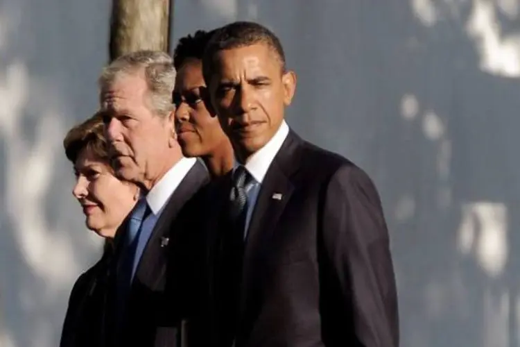 Obama e Bush: americanos acham que os dois têm culpa pela crise (Getty Images)