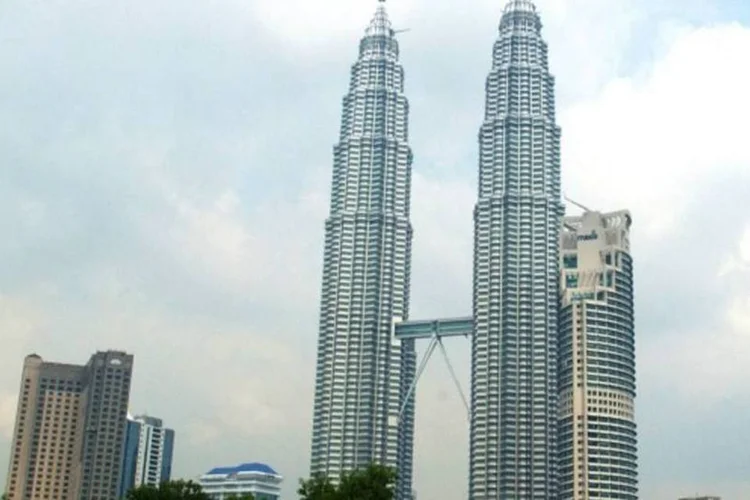 
	Kuala Lumpur, na Mal&aacute;sia: a fuma&ccedil;a j&aacute; atinge a vizinha Cingapura
 (Chris Hondros/Getty Images)