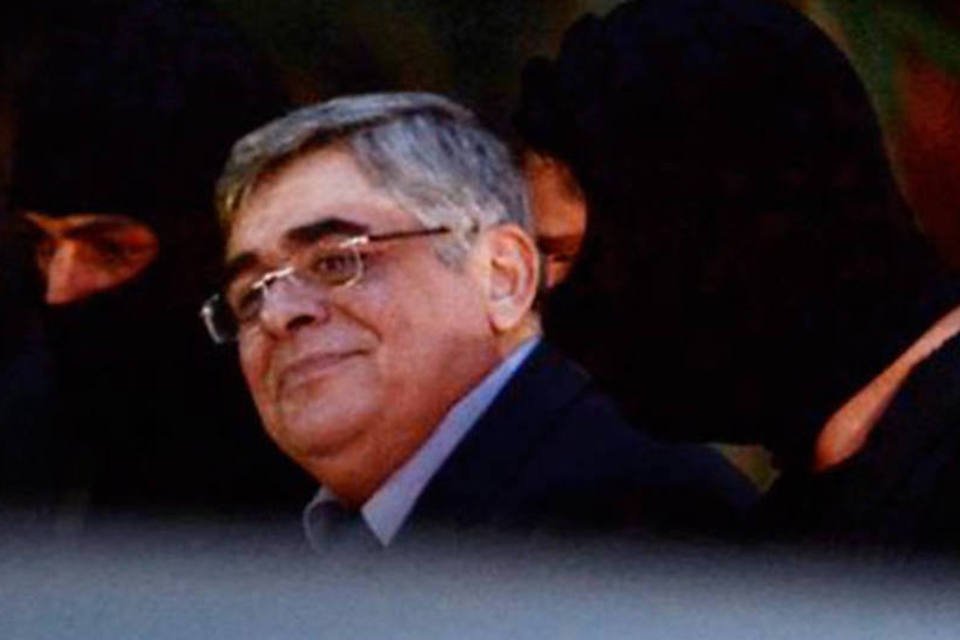 Líder neonazista grego é colocado em prisão preventiva