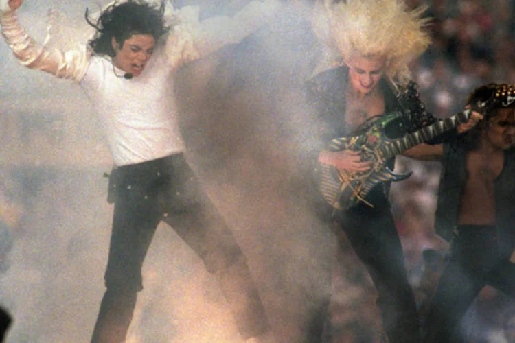 Apresentação de Michael Jackson durante o intervalo do Super Bowl em 1993, em Pasadena (George Rose/Getty Images)