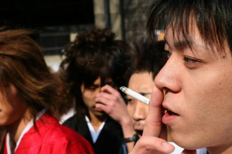 
	Japan Tobacco: a venda da participa&ccedil;&atilde;o governamental na companhia dever&aacute; totalizar 977 bilh&otilde;es de ienes (US$ 10,2 bilh&otilde;es)
 (Koichi Kamoshida/Getty Images)