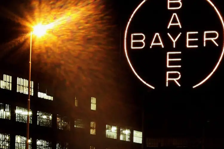 
	F&aacute;brica da Bayer: empresa est&aacute; acelerando investimentos em pesquisa e desenvolvimento de medicamentos
 (Lars Baron/Getty Images)