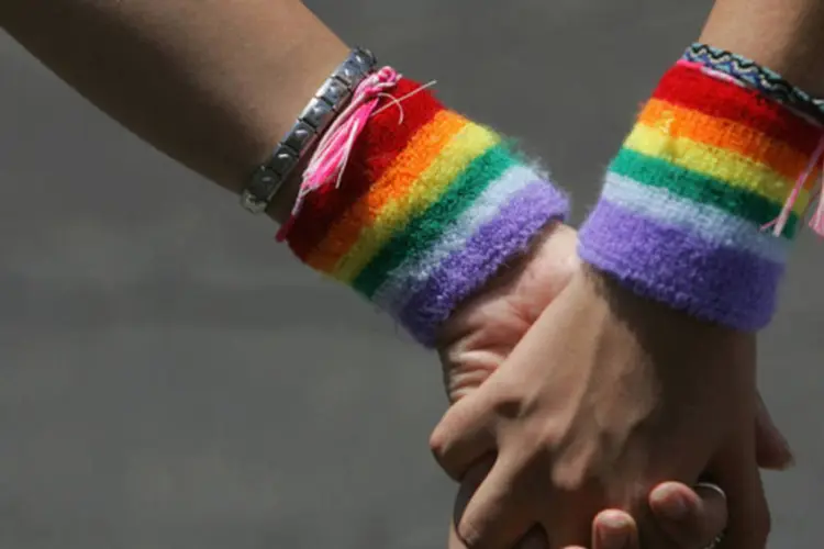 
	Homossexuais: o Disque Cidadania LGBT (0800 023 4567) vai funcionar 24 horas para receber den&uacute;ncias.
 (David Silverman/Getty Images)