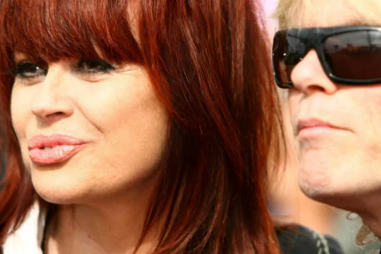 Chrissy Amphlett e Mark McEntee, da banda Divinyls, em foto de 2007 (Kristian Dowling/Getty Images)