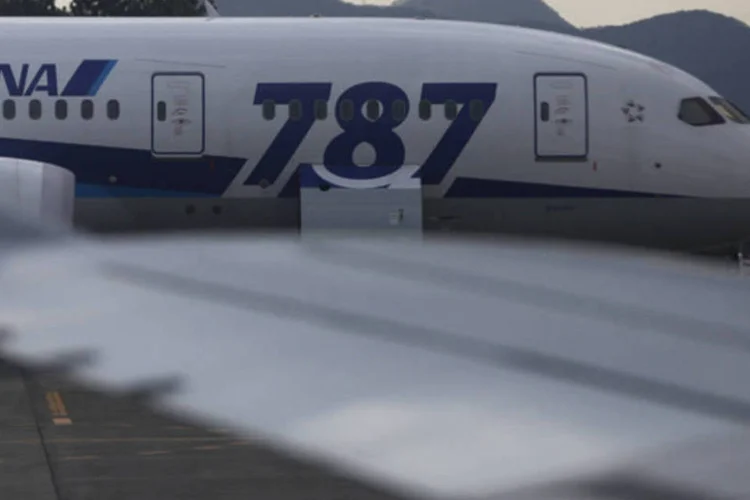 
	Jato Boeing 787 Dreamliner: as 10 substitui&ccedil;&otilde;es foram feitas no ano passado - duas em maio, quatro em outubro, duas em novembro e duas em dezembro
 (Issei Kato/Reuters)