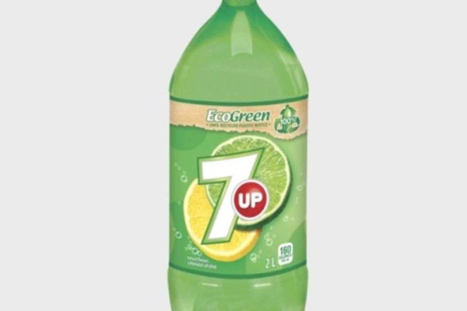 7UP terá garrafa de PET 100% reciclado no Canadá