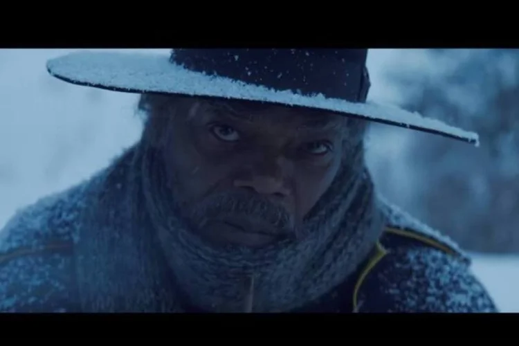 
	Samuel L. Jackson interpreta Major Marquis Warren, ex-soldado da Uni&atilde;o que se tornou mercen&aacute;rio
 (Reprodução/YouTube)